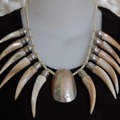 shell jewelry with pearlised turbo